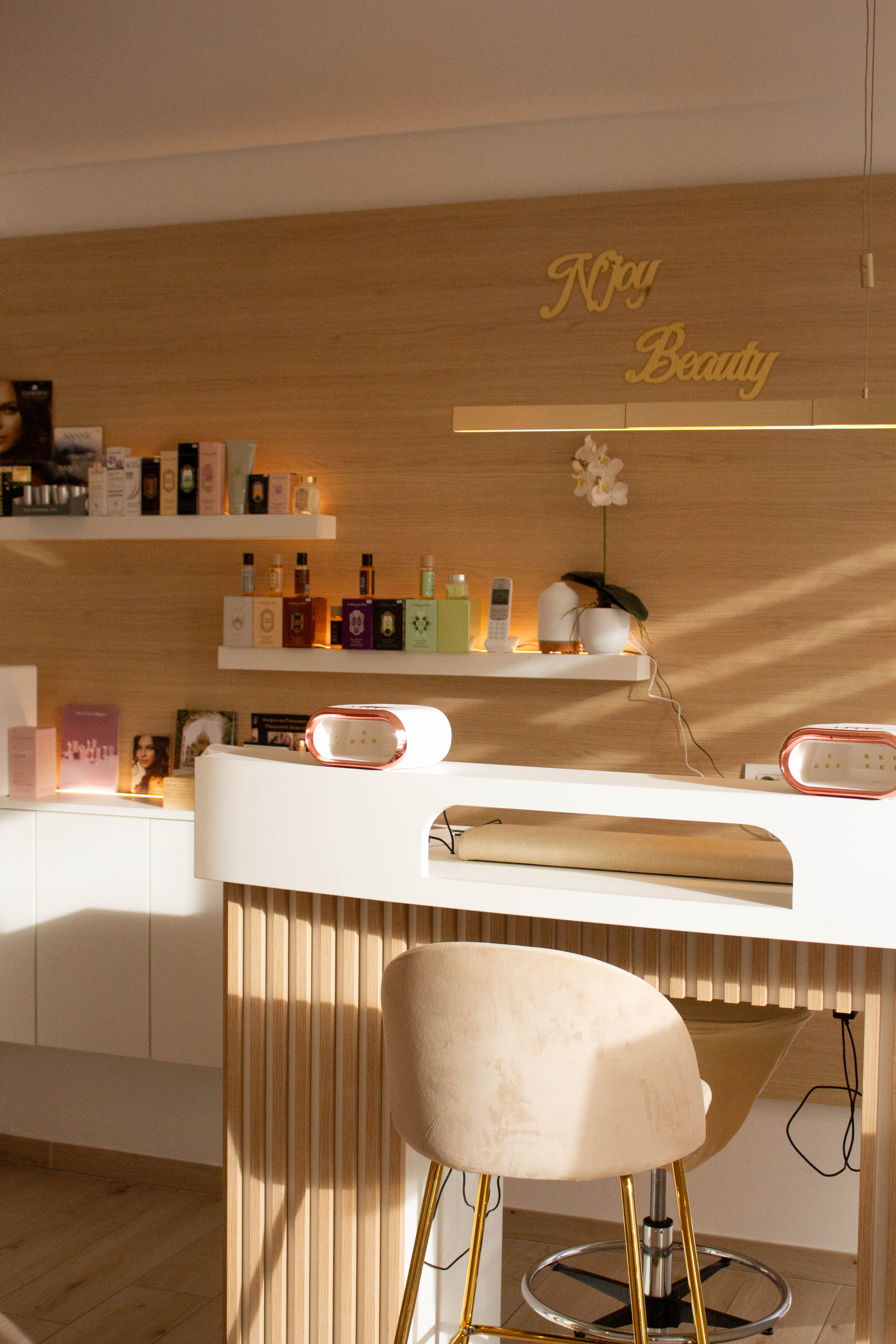 Table de manucure N’joy Beauty