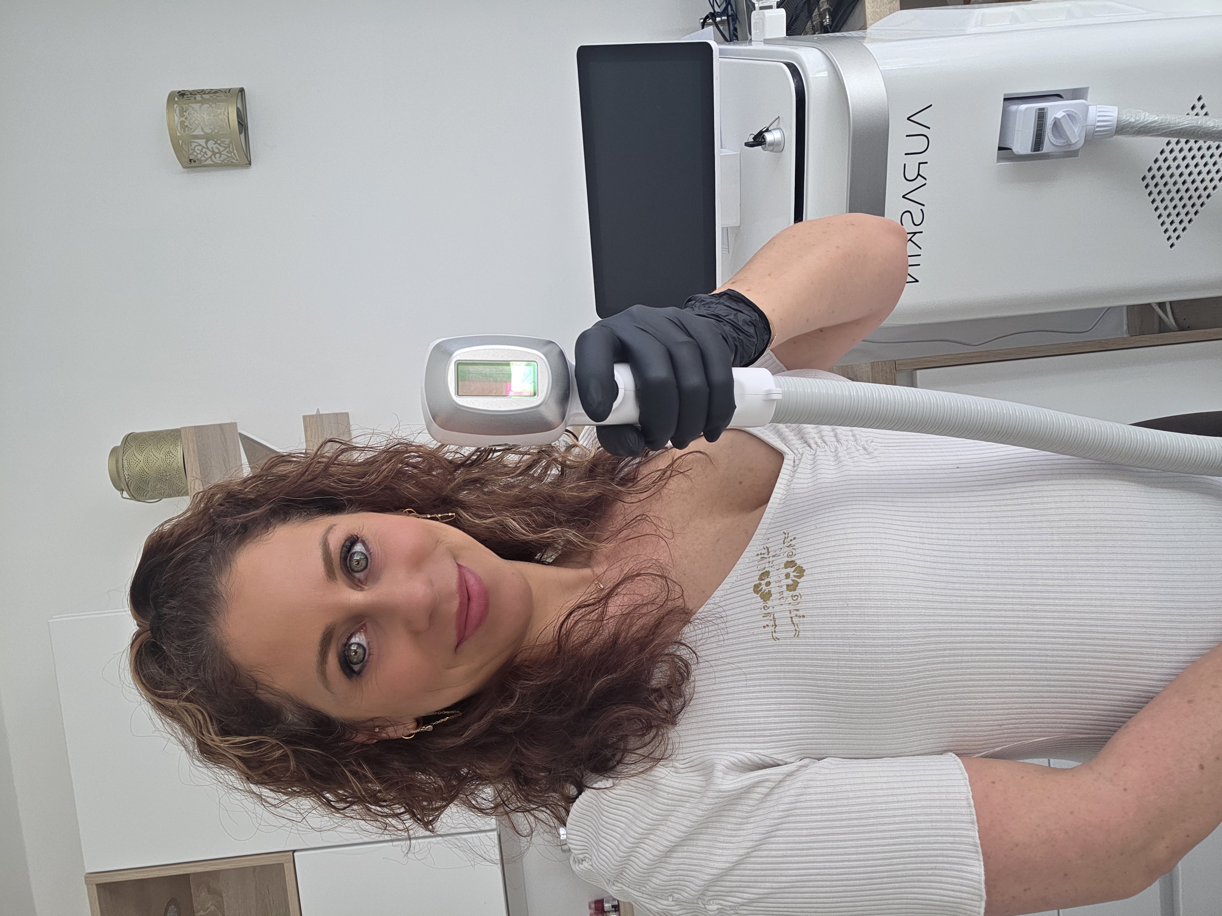 Natacha Slegers présentant le laser diode